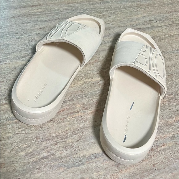 Jordan slides - Picture 15 of 16